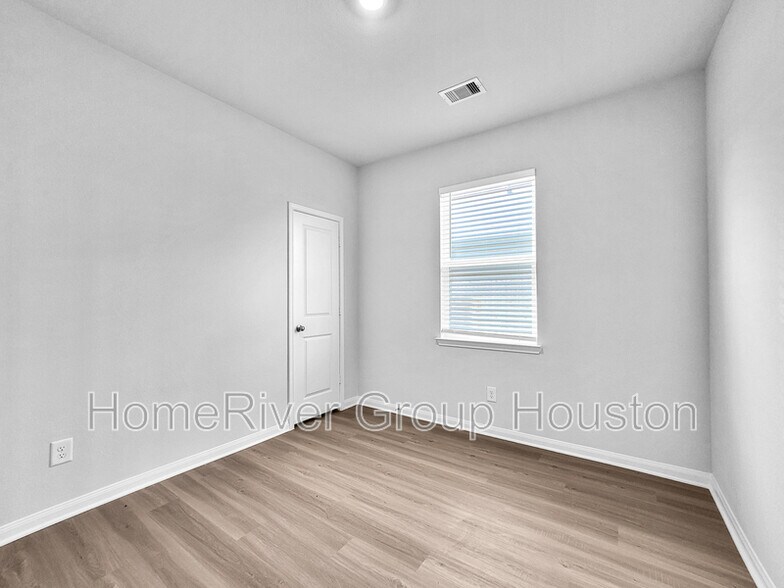 Building Photo - 329 Grayson Baw Ln