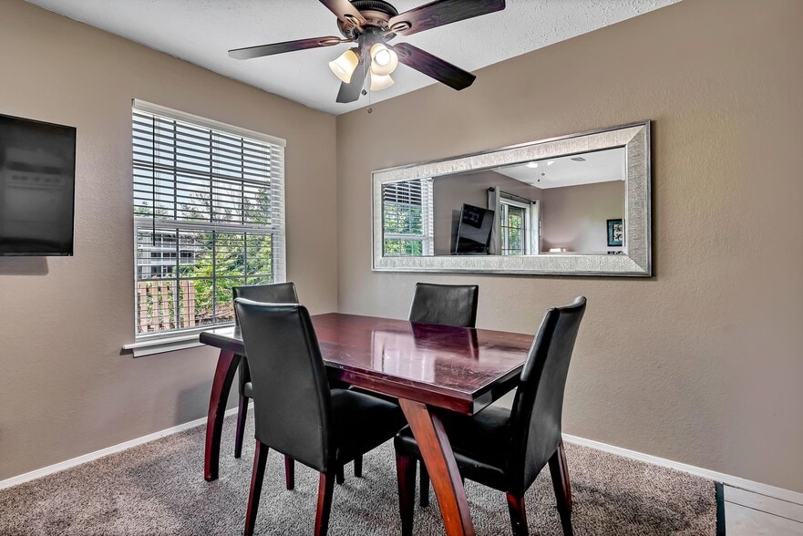 Building Photo - 40 Scenic Ct