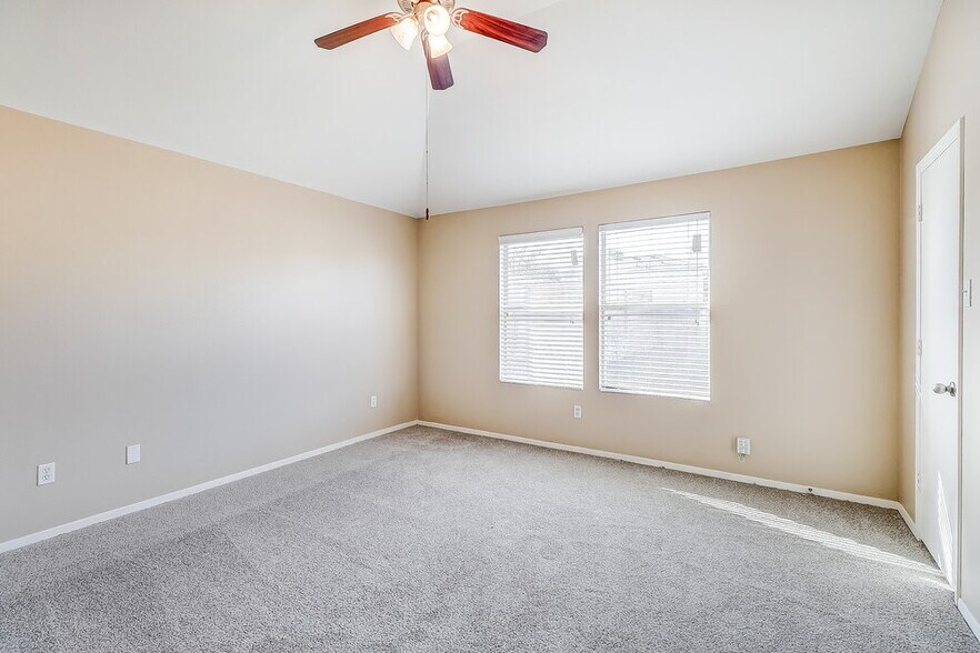 Building Photo - 6903 Rondo Dr