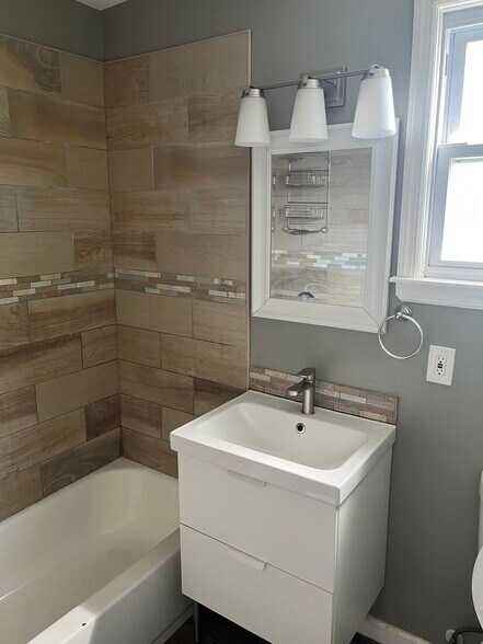 3rd Floor - 69 N 13th St