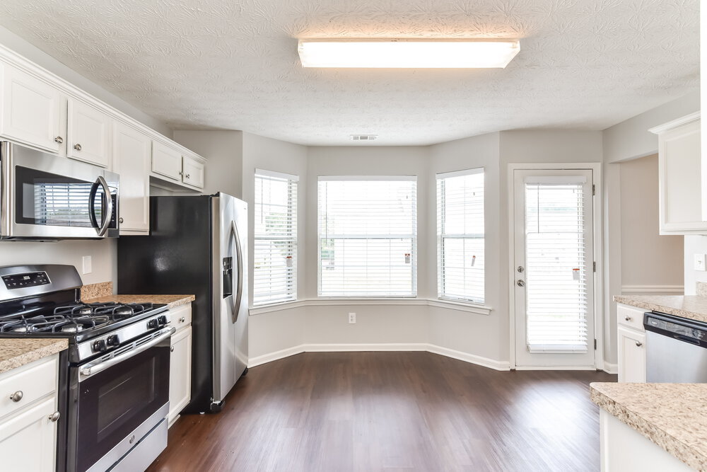 Building Photo - 5160 Towne Park Dr
