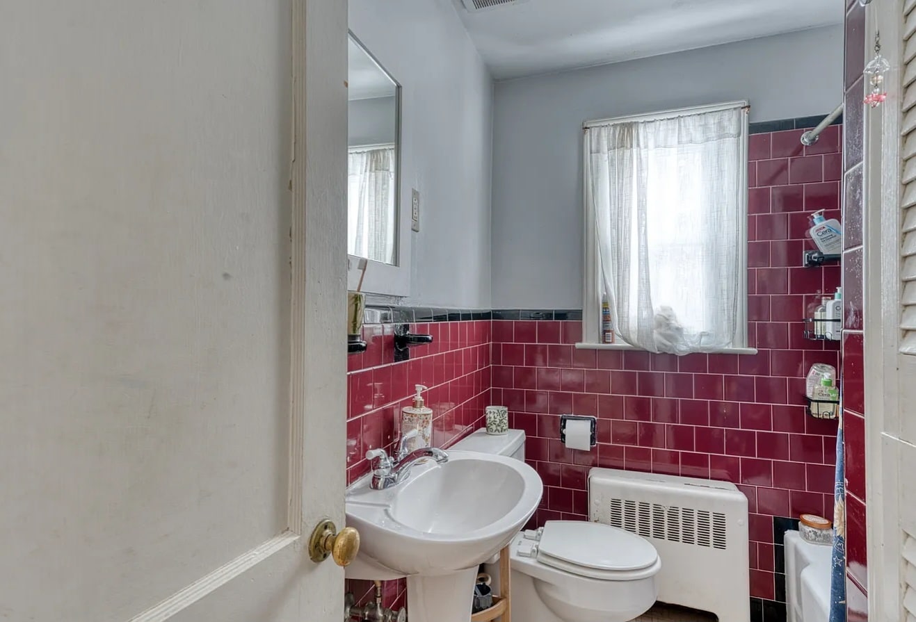 Building Photo - 291 Mansfield Ave