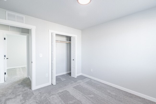 Building Photo - BRAND NEW 4 Bed 2.5 Bath Home