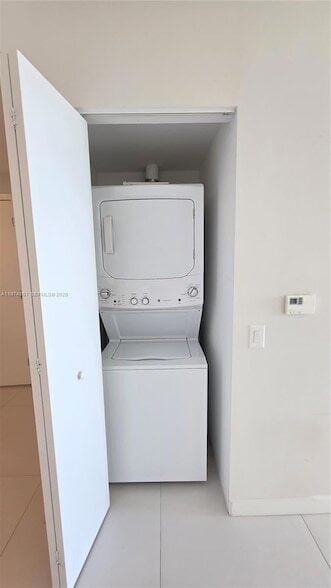 Building Photo - 501 NE 31st St