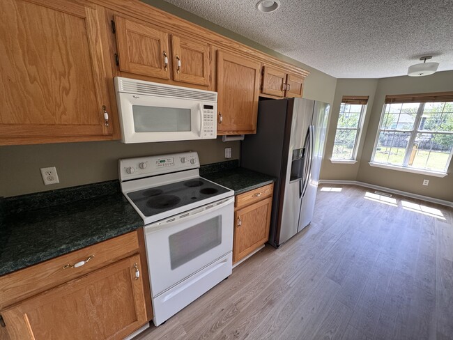 Building Photo - 5708 Sunburst Ct