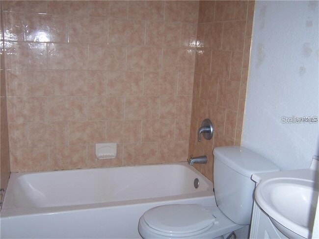 Building Photo - 3206 W Azeele St