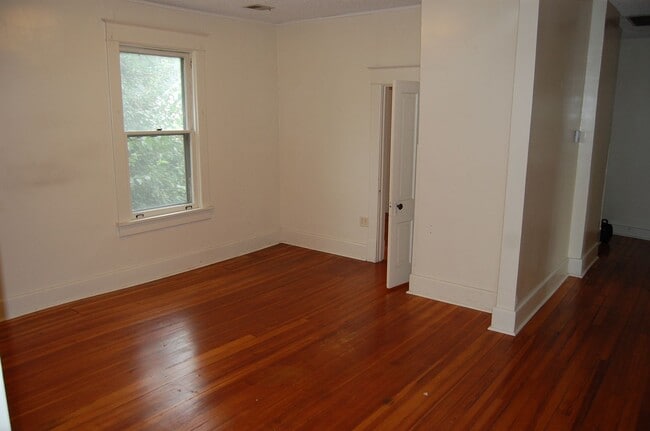 Building Photo - 1742 S 14th St