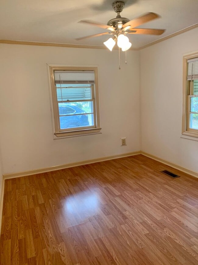 Building Photo - Promise Land North --  Charming 3 bedroom home in heart of Historic Walking District Downtown Mor...