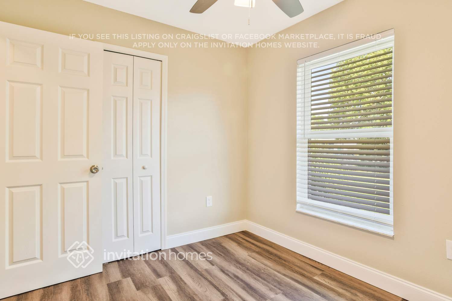 Building Photo - 316 E Rose Ln