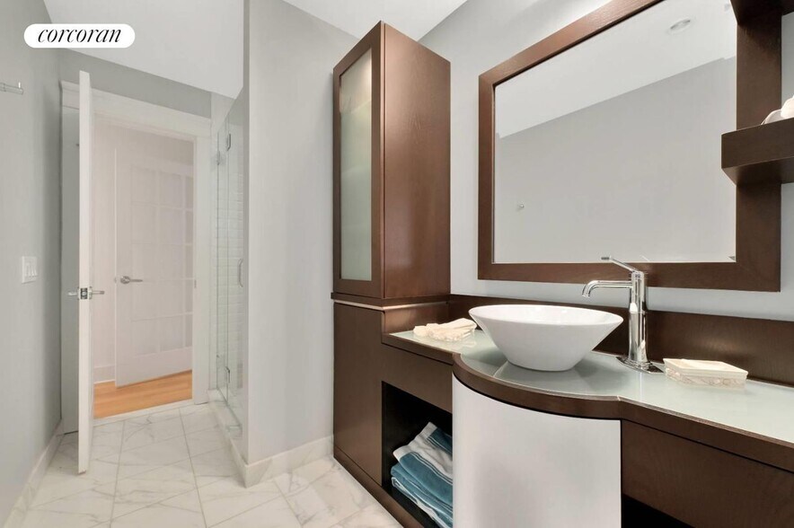 Building Photo - 55 White Oak Ln