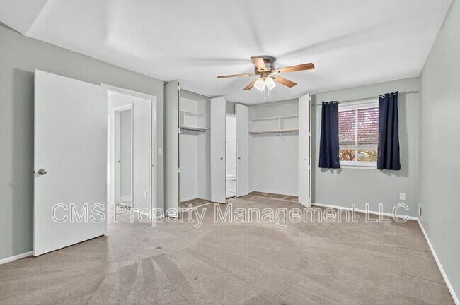 Building Photo - 14 Carol Ct