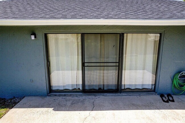Building Photo - 308 Alba Ln