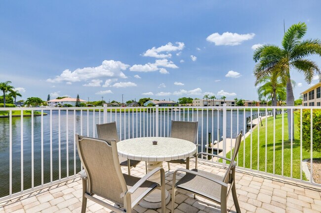 Building Photo - 3722 SE 12th Ave