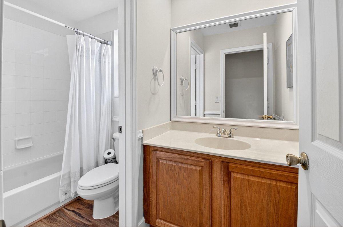 Building Photo - 7306 Spinnaker Bay Dr