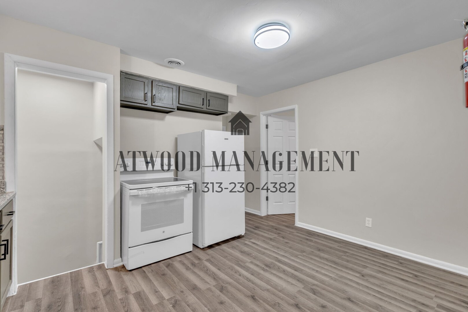 Building Photo - This beautifully updated 3-bedroom, 1-bath single-family home is ready for move-in!