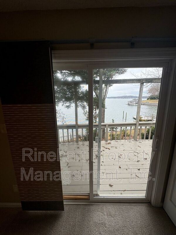 Building Photo - 4023 Windward Dr