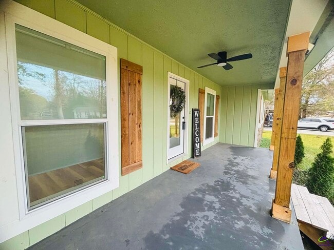 Building Photo - 2800 S Estates Rd