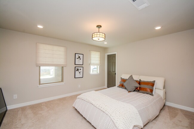 Building Photo - 108 Summer Pool Ct