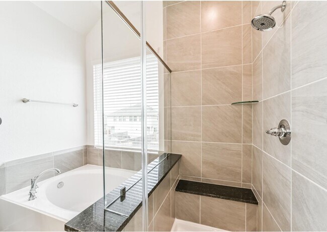 Building Photo - 1531 Crystal Stream Dr