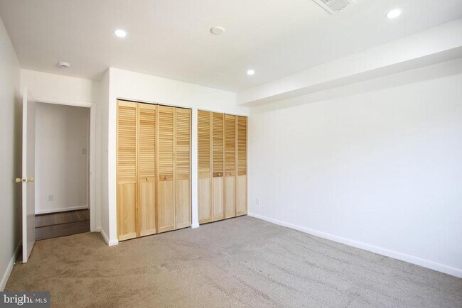 Building Photo - 6317 Park Heights Ave