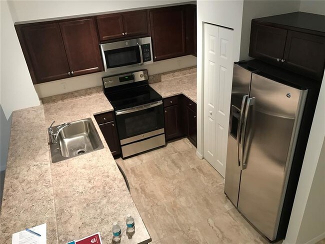 Building Photo - 8132 SW 17th Ct