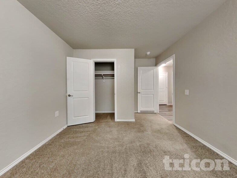 Building Photo - 13231 Ashworth Blvd