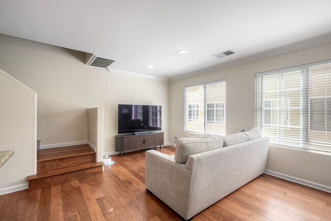 Building Photo - 3726 Mykonos Ln
