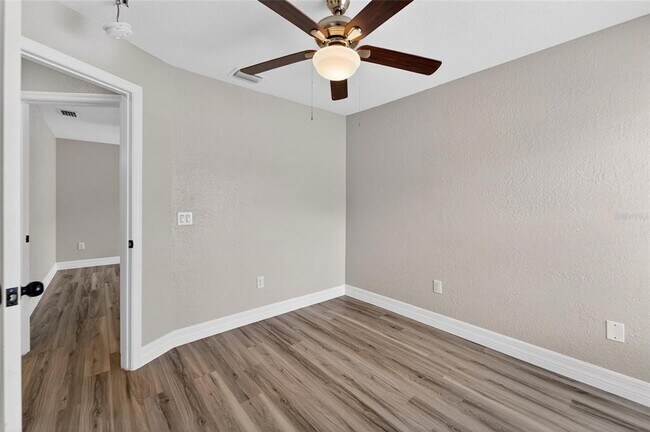 Building Photo - 523 Napa Valley Cir