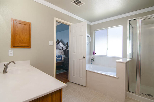 Building Photo - 6314 Kingston Ranch
