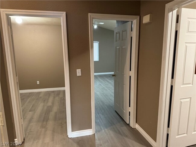 Building Photo - 3736 Rose Canyon Dr