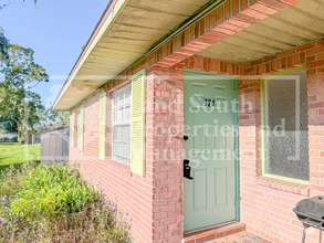 Building Photo - 724 Boyd Ct