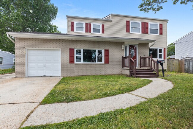 Building Photo - 3505 Hilber St