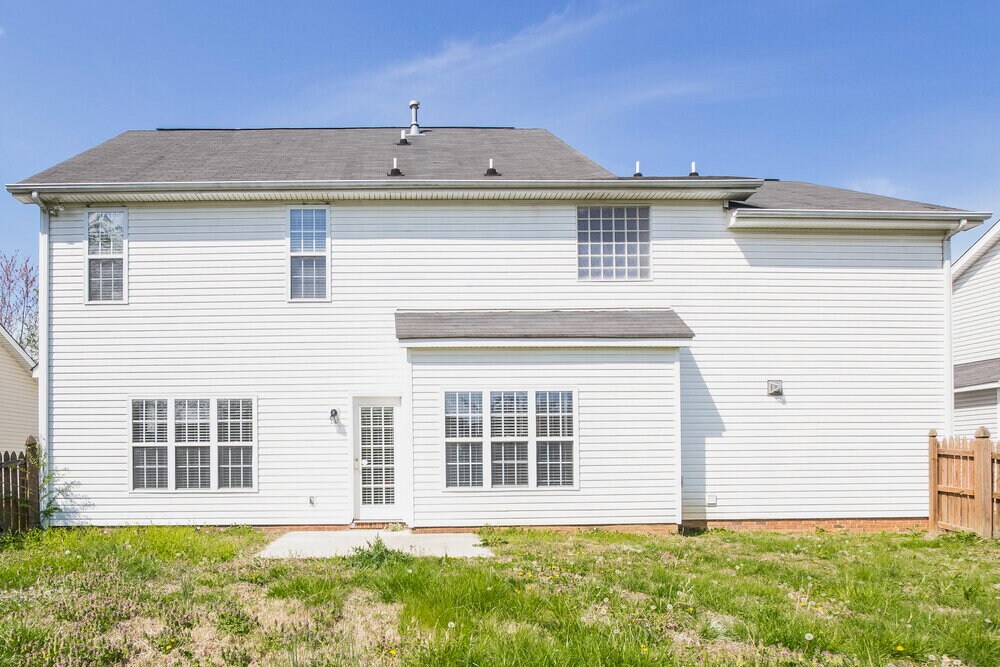 Building Photo - 326 McGinn Grove Dr