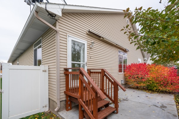 Building Photo - 2434 Brookcliff Dr