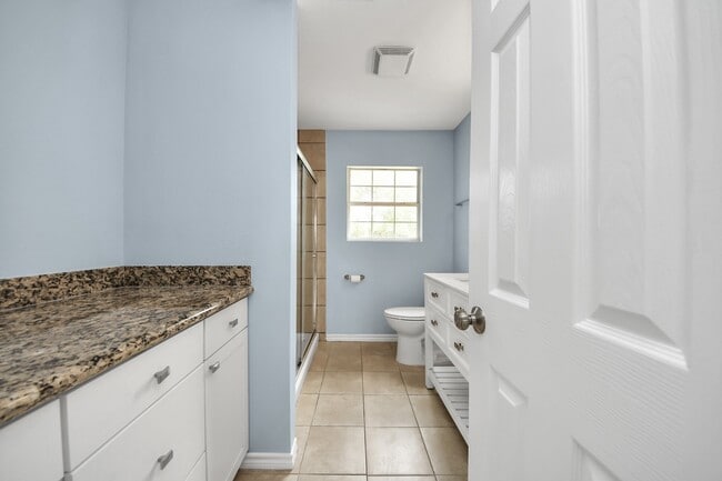 Building Photo - 3511 Palm Ave