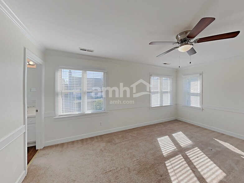 Building Photo - 4840 Forest Highland Dr