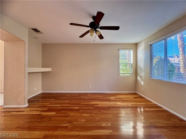 Building Photo - 9964 Canyon Peak Dr