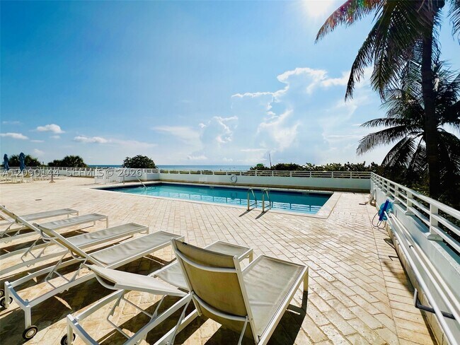 Building Photo - 345 Ocean 525