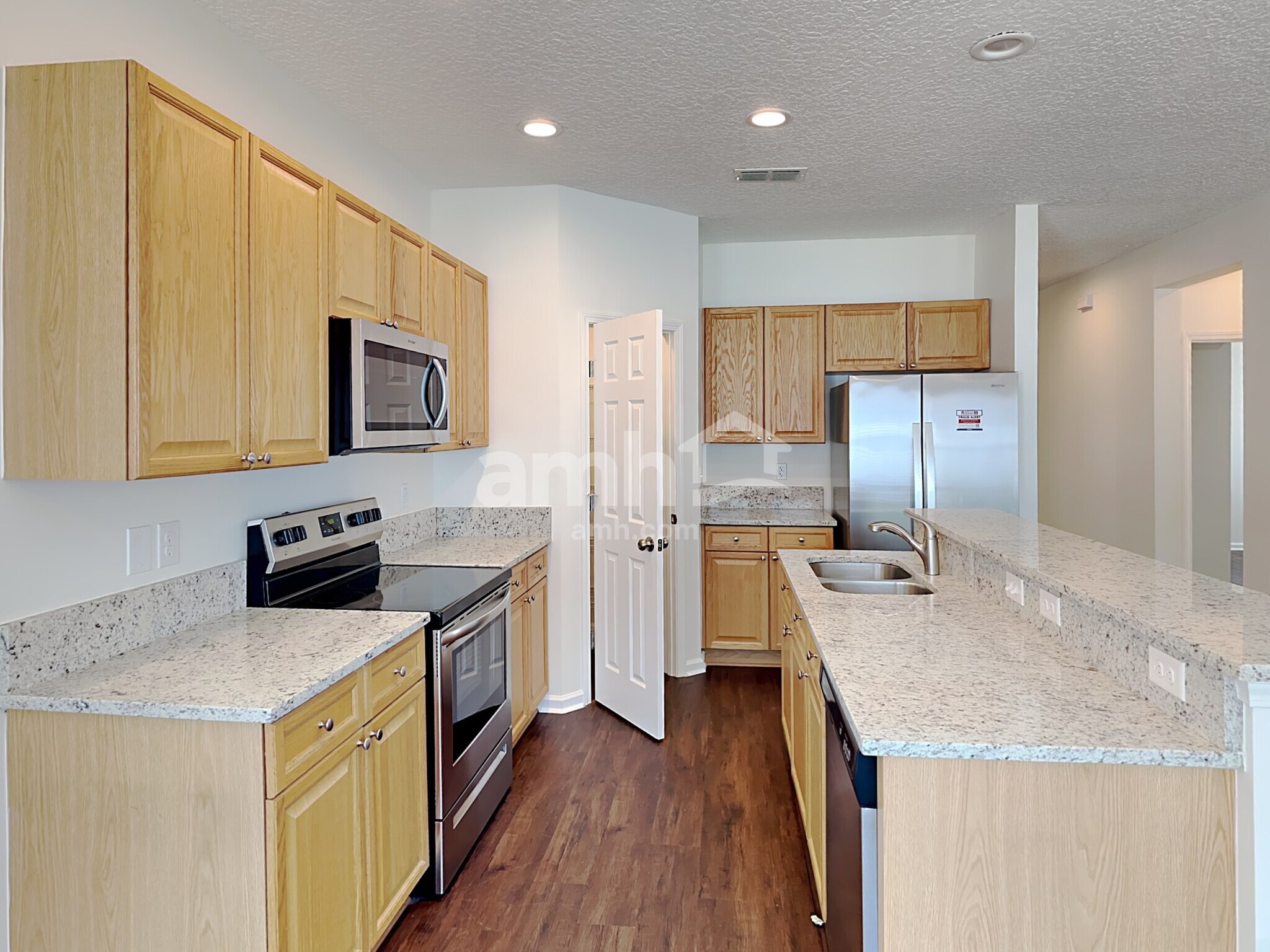 Building Photo - 6243 Pendragon Pl