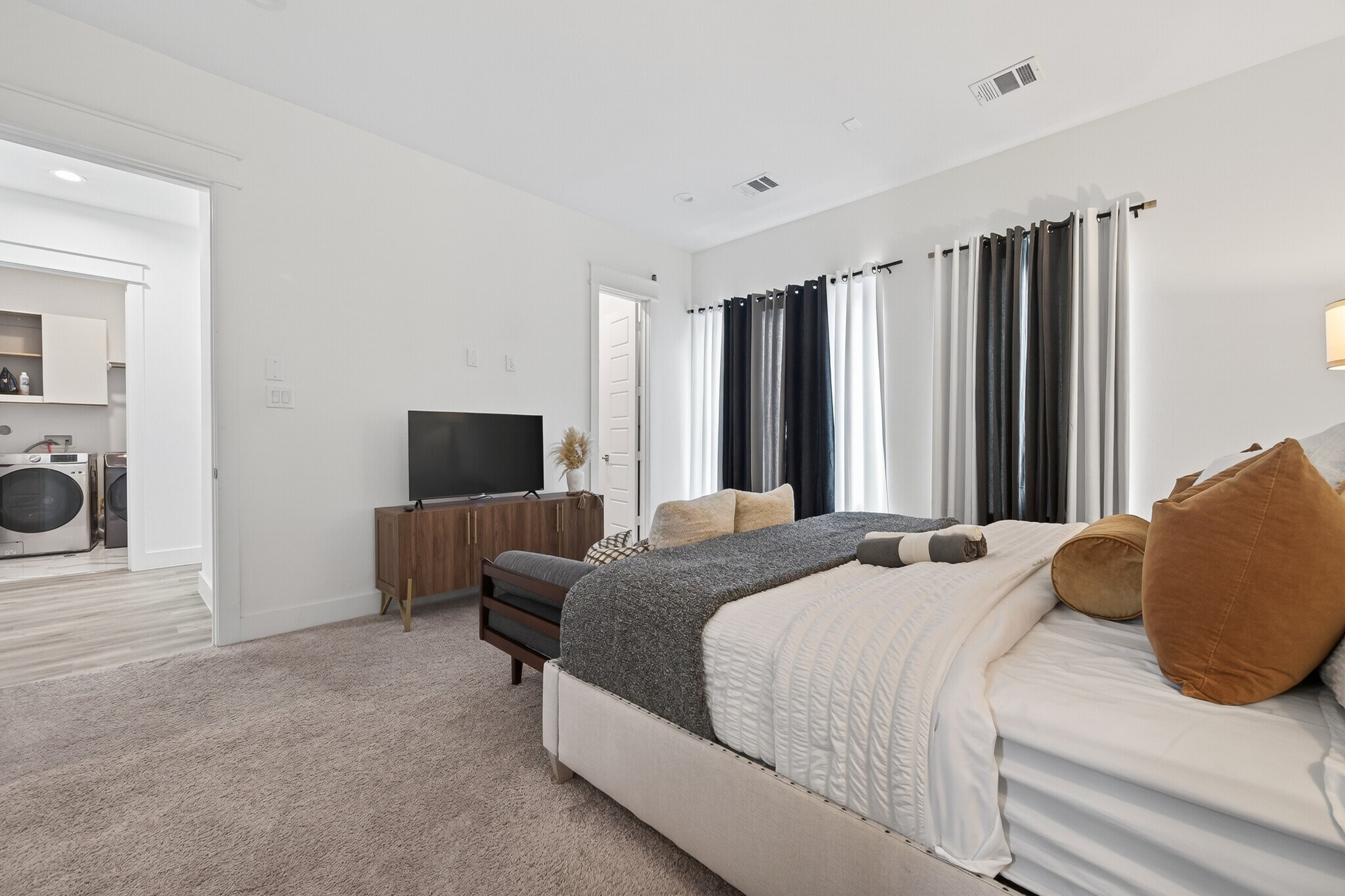 Bedroom3 - 523 Schweikhardt St