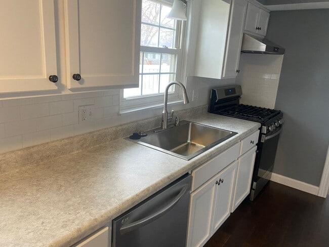Building Photo - House in Morton, IL - 3 Bedroom/ 2.5 Baths