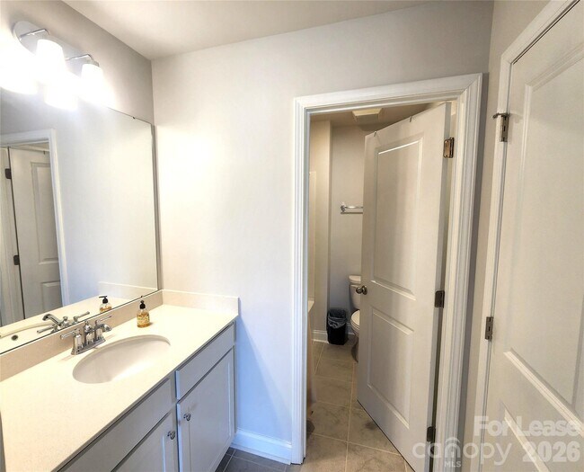 Building Photo - 4005 Puddle Pond Rd