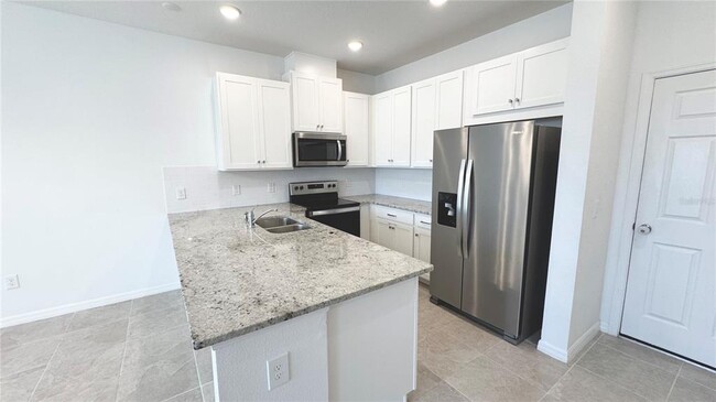 Building Photo - 2327 Garden Belle Dr