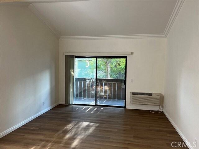 Building Photo - 3535 Banbury Dr