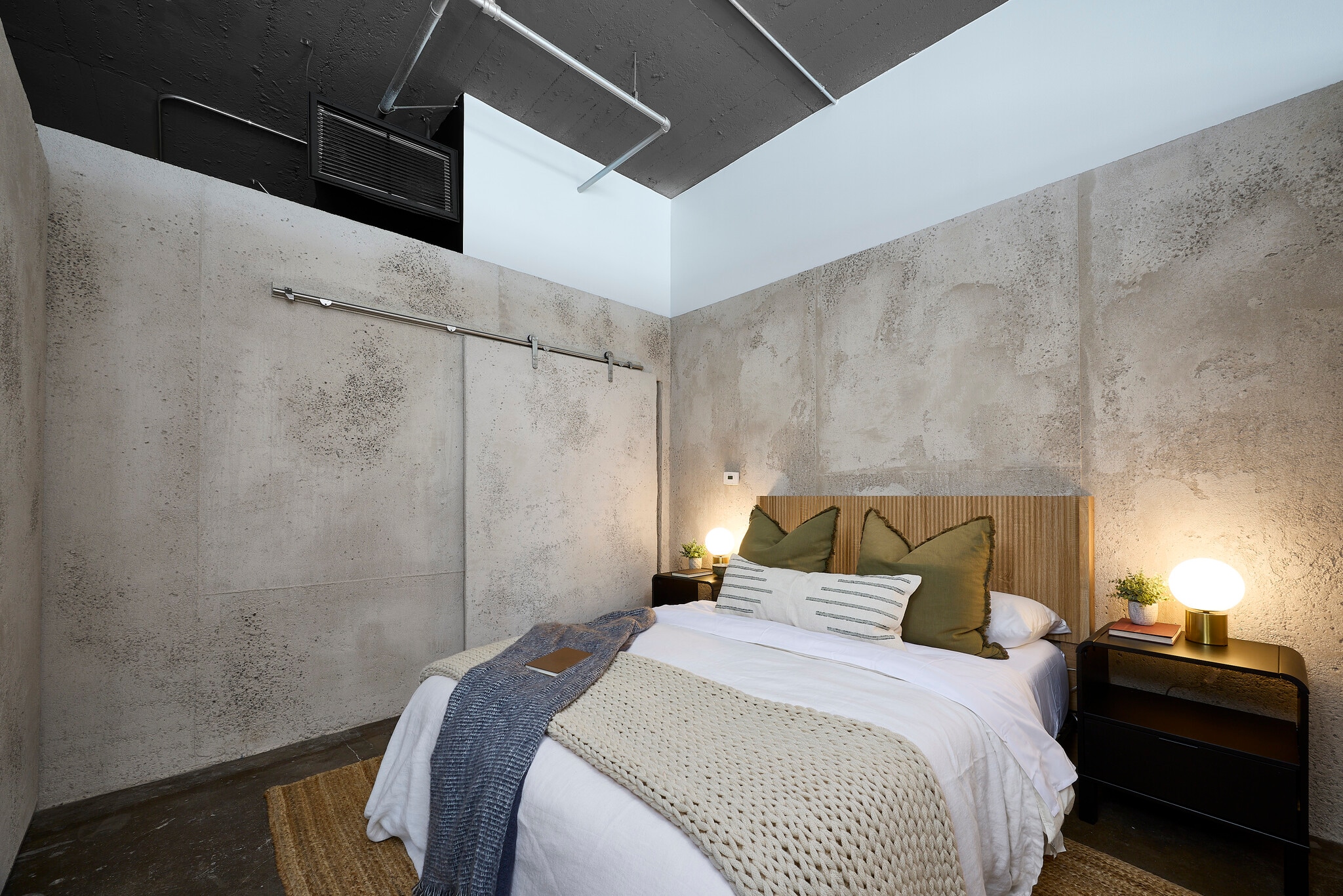 Building Photo - 1855 Industrial St