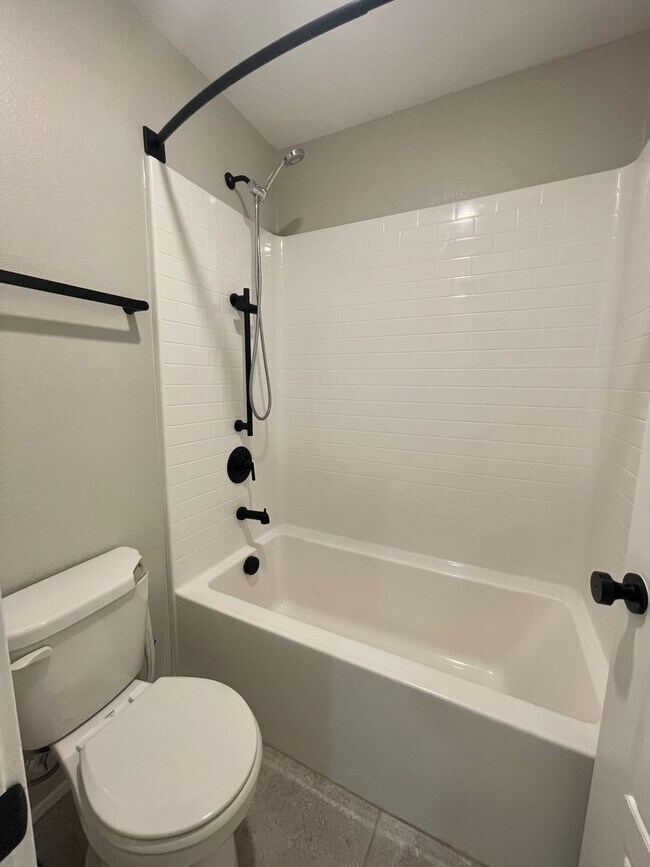 Building Photo - Beautiful Home in Valley Vista Available S...
