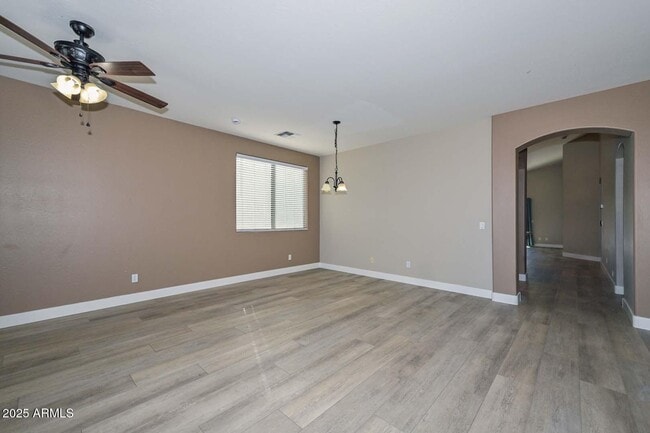 Building Photo - 26928 N 84th Ave