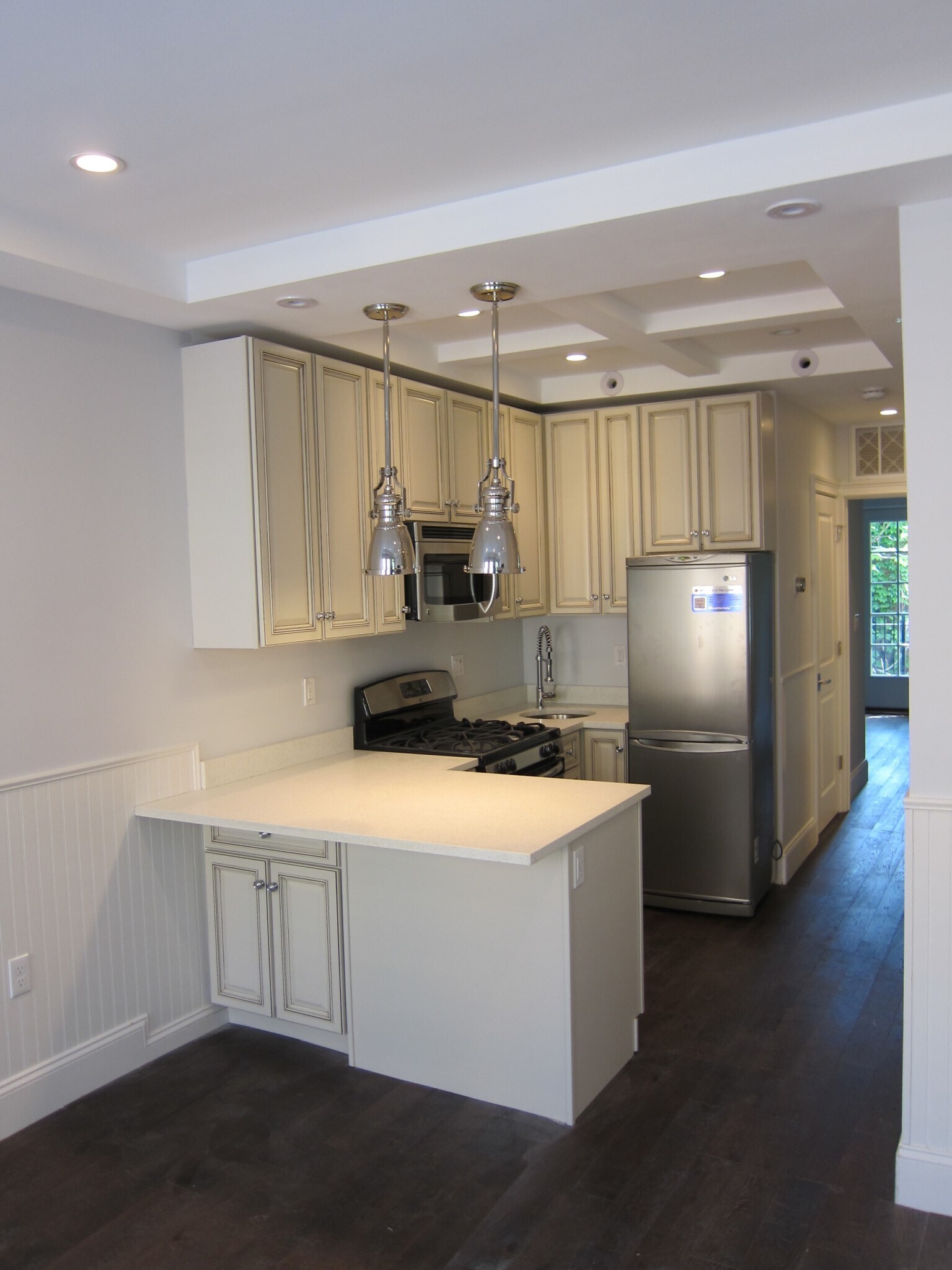 Building Photo - 18 Grove St