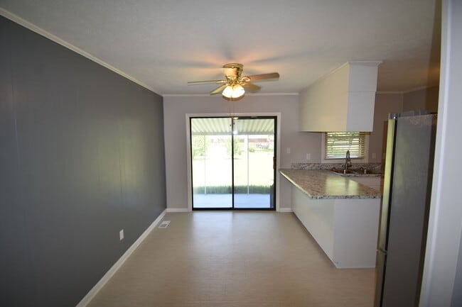 Building Photo - Coming Soon 3 Bedroom and 2 Bath Home (Pets Considered)