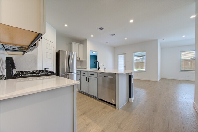 Building Photo - 29910 Ousel Falls Ln